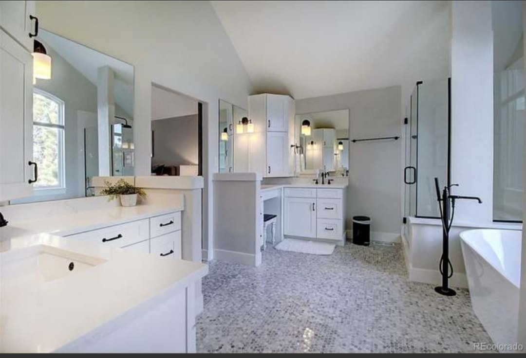 Luxury Whole-Home Renovation - Image 10